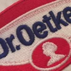 dr-oetker-logo-stickerei-nggid041300-ngg0dyn-650x250x100-00f0w010c011r110f110r010t010