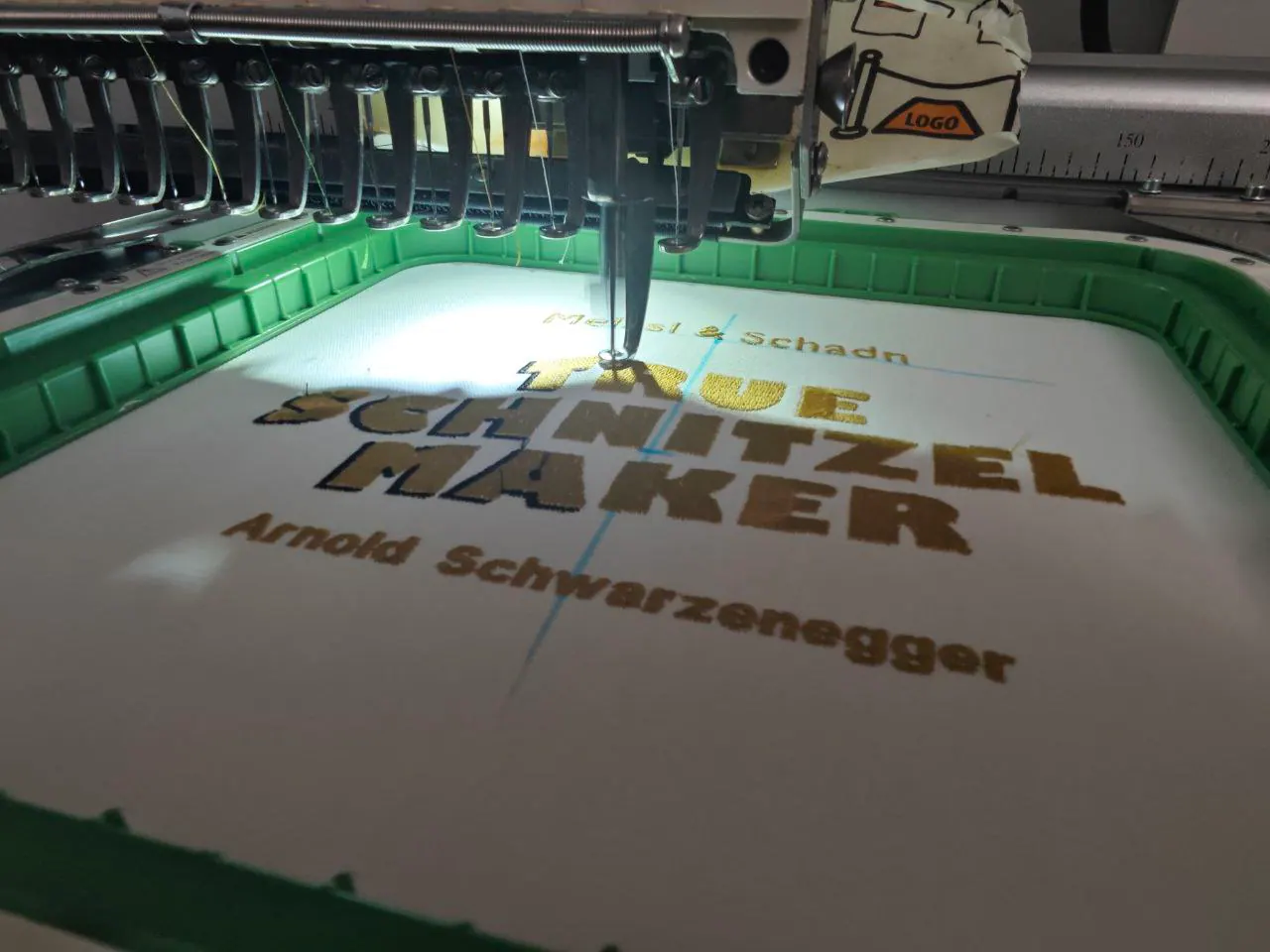 Aufnäher für Uniformen & Berufsbekleidung – Beispiel aus unserer Produktion